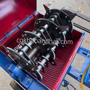 Cấu tạo hệ thống buồng nghiền cải tiến máy nghiền đất